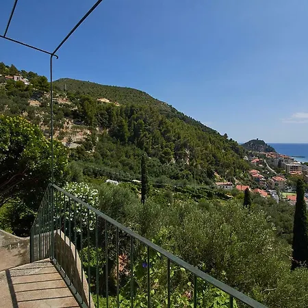 Vista Mare Il Cipressetto Apartment *